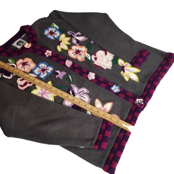 Storybook Knits Womens Embroidered Floral Cardigan Sweater Button Up Sz Large - Picture 11 of 13